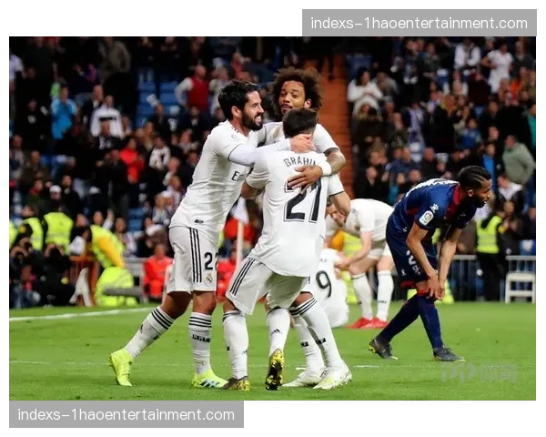 安赫尔-佩雷斯替补作用：阿拉维斯边锋在下半场阵型调整后的冲击力与创造力